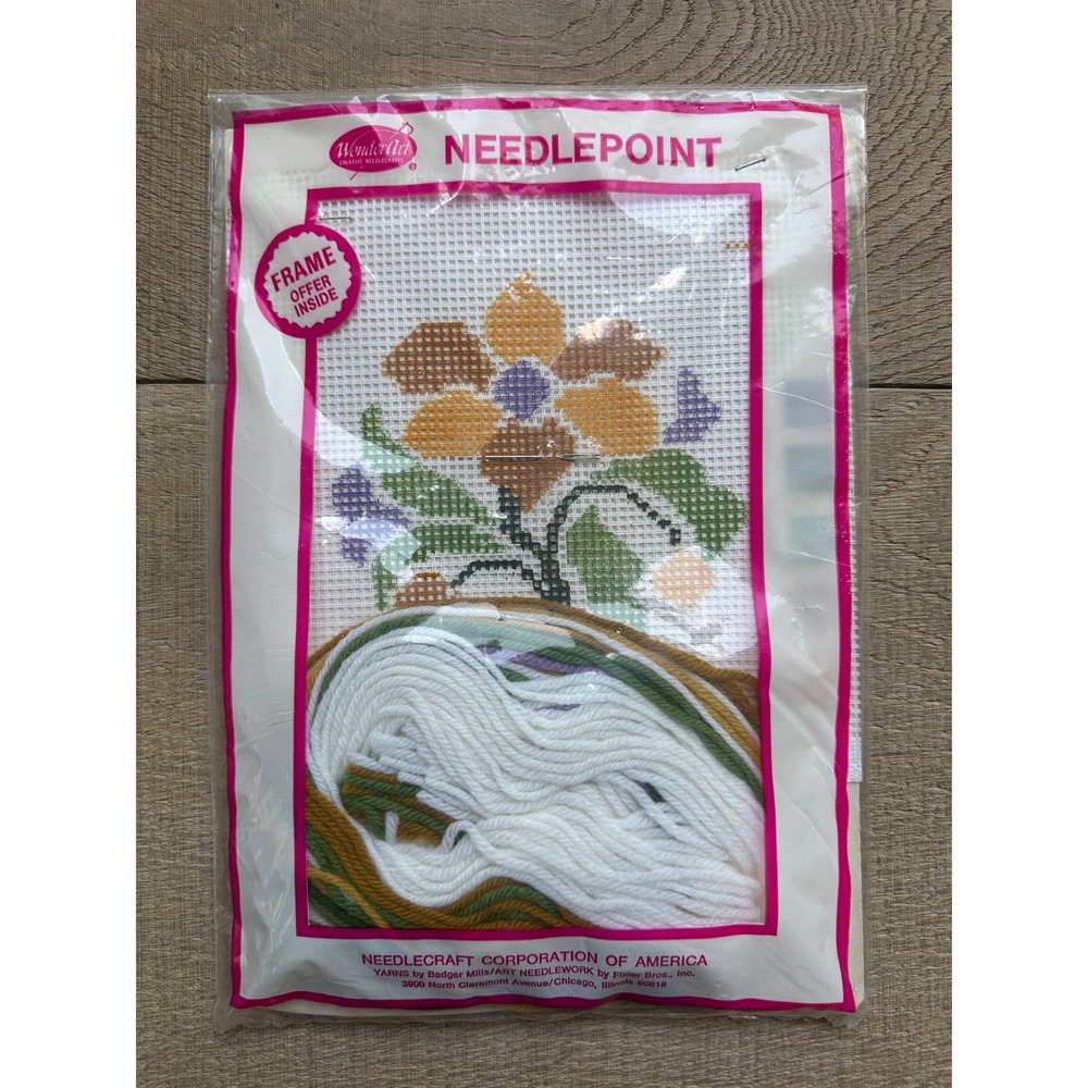 Vintage Wonder Art Lily Tile Needlepoint Kit 5223 Floral Wool Yarn 5x5 DIY New‎